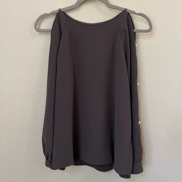 AMANDA UPRICHARD | Genesee Cold Shoulder Pearl Sleeve Blouse in Gray | Size P/XS - Picture 3 of 9